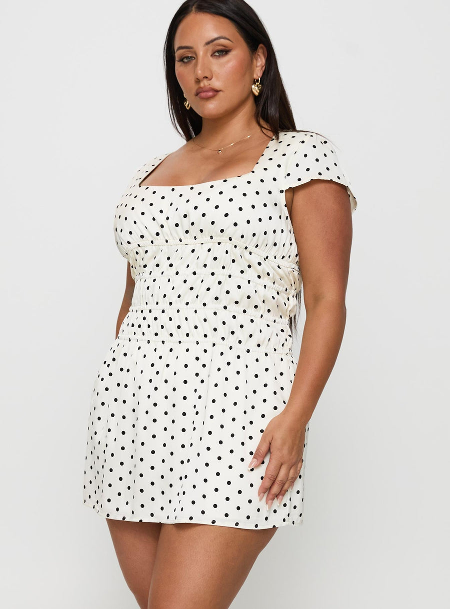 Evangelie Ruched Mini Dress White Polka Curve · photo 4