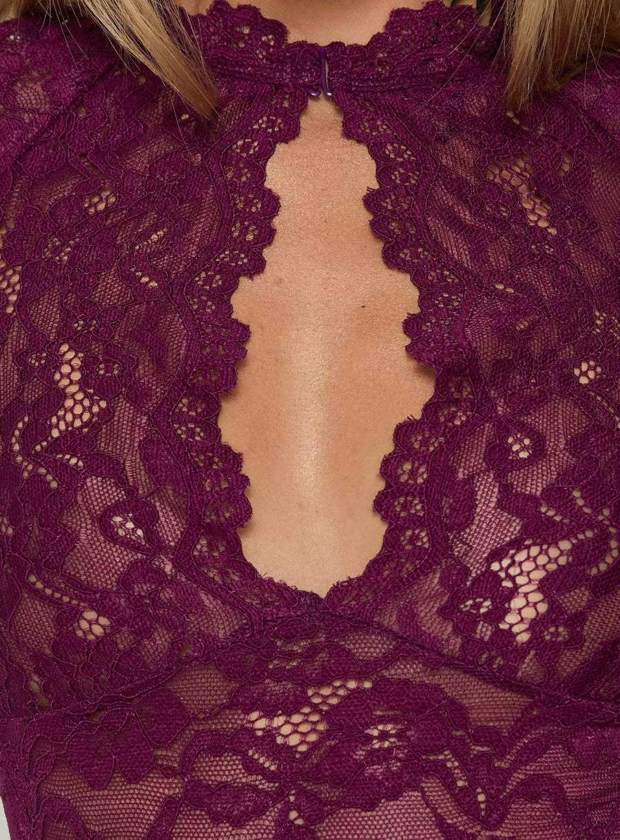 Quinbie Lace Short Sleeve Top Plum · photo 6