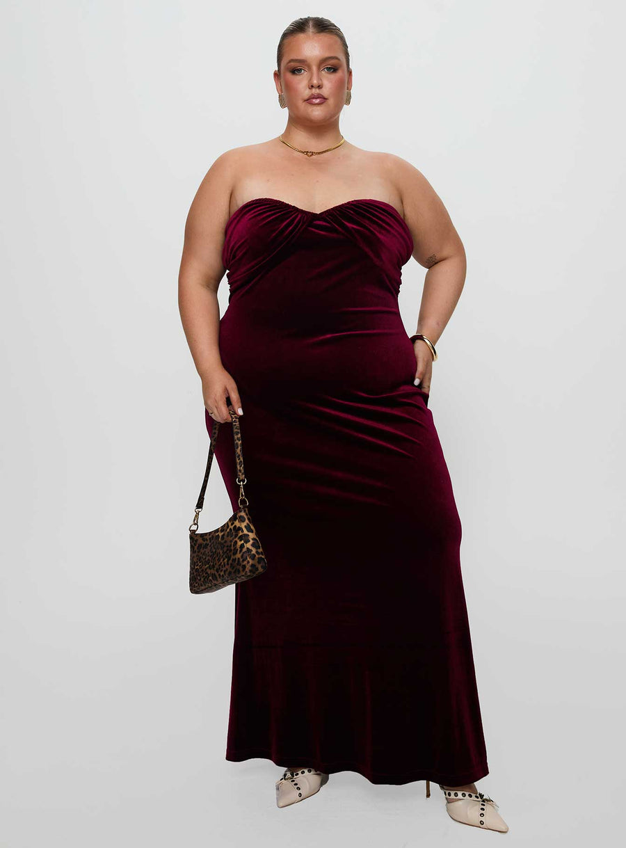 Irena Strapless Maxi Dress Burgundy Curve · photo 2