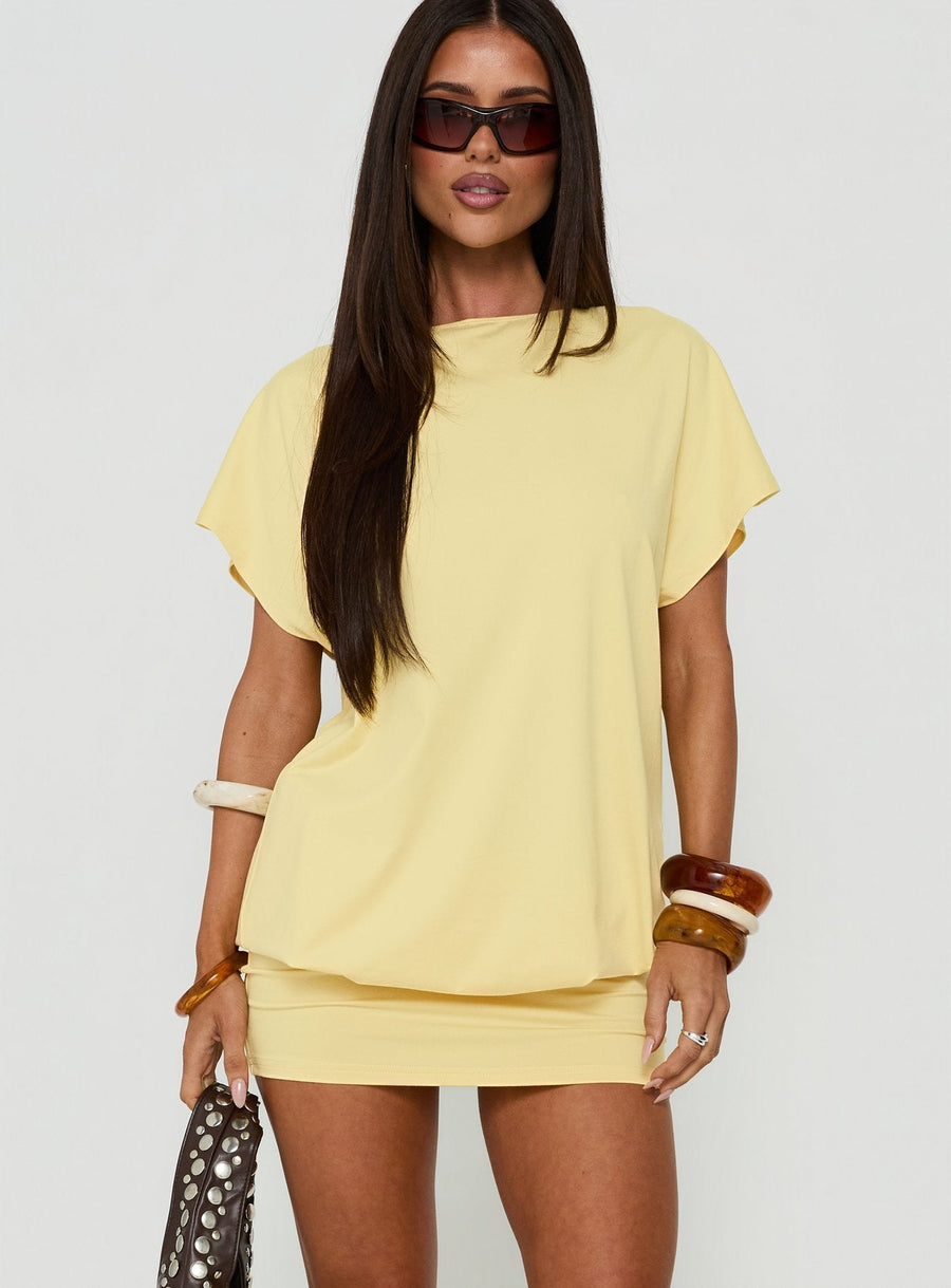 Gysello Low Back Slouchy Mini Dress Banana Yellow · photo 2