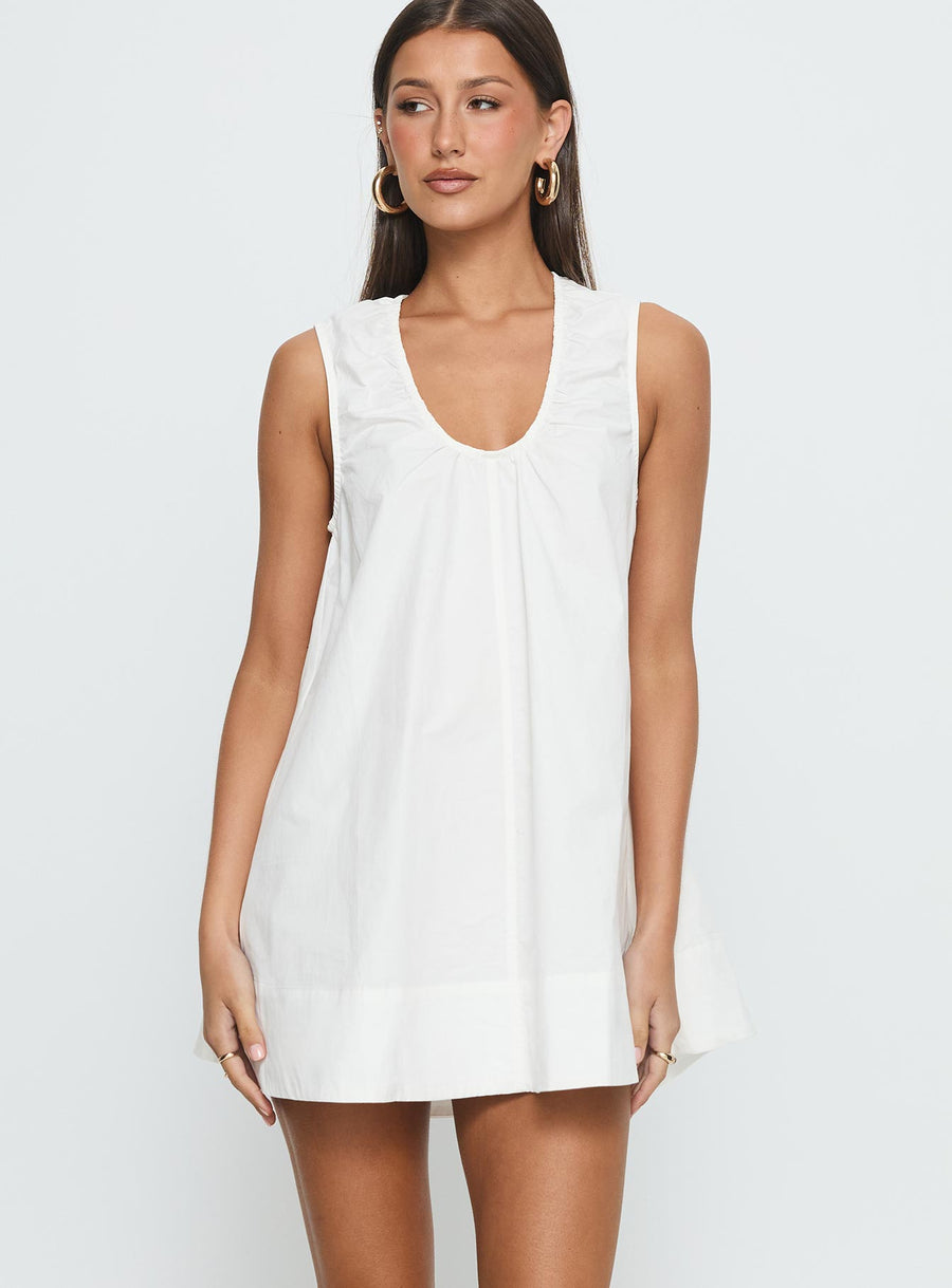 Eberta Ruched Baby Doll Mini Dress White · photo 2