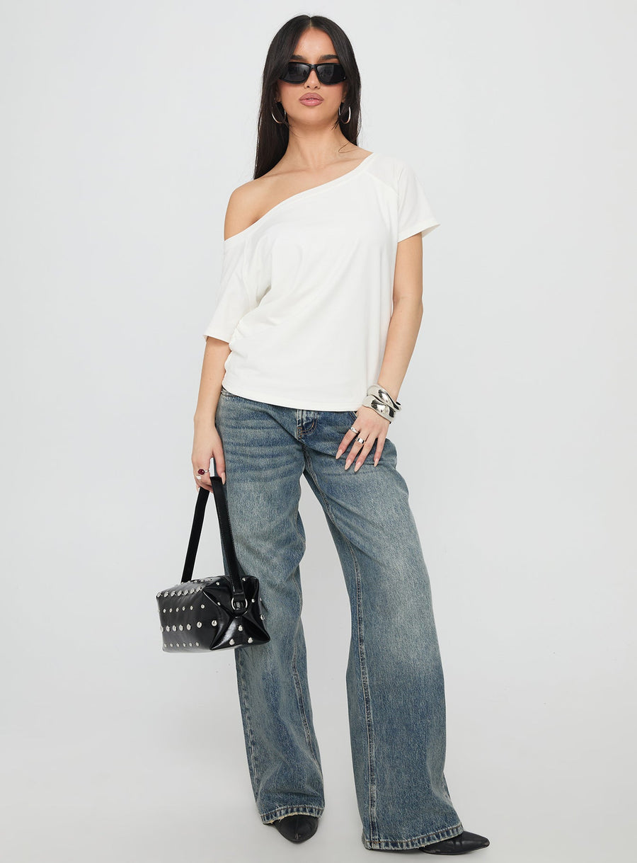 Icon Baby Off Shoulder Top White · photo 3