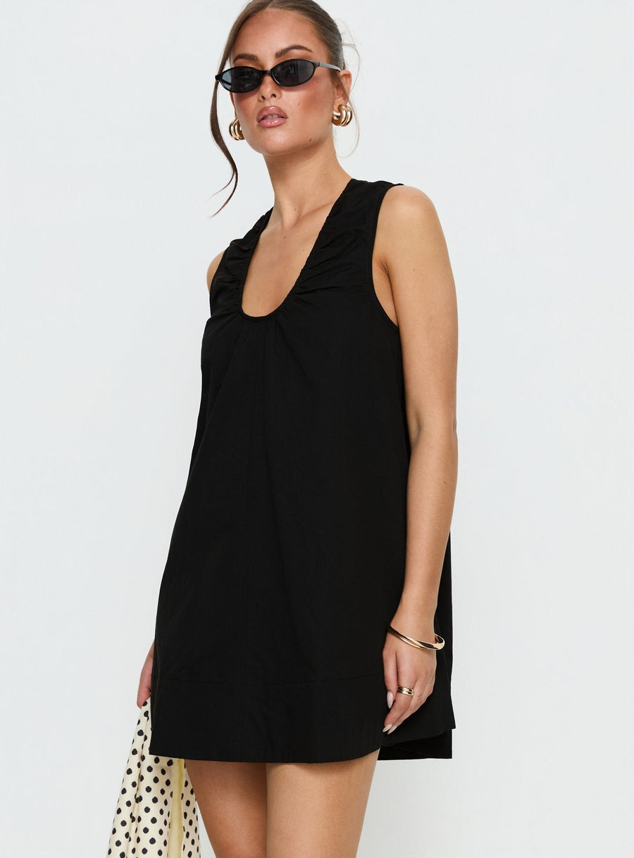 Eberta Ruched Baby Doll Mini Dress Black · photo 4