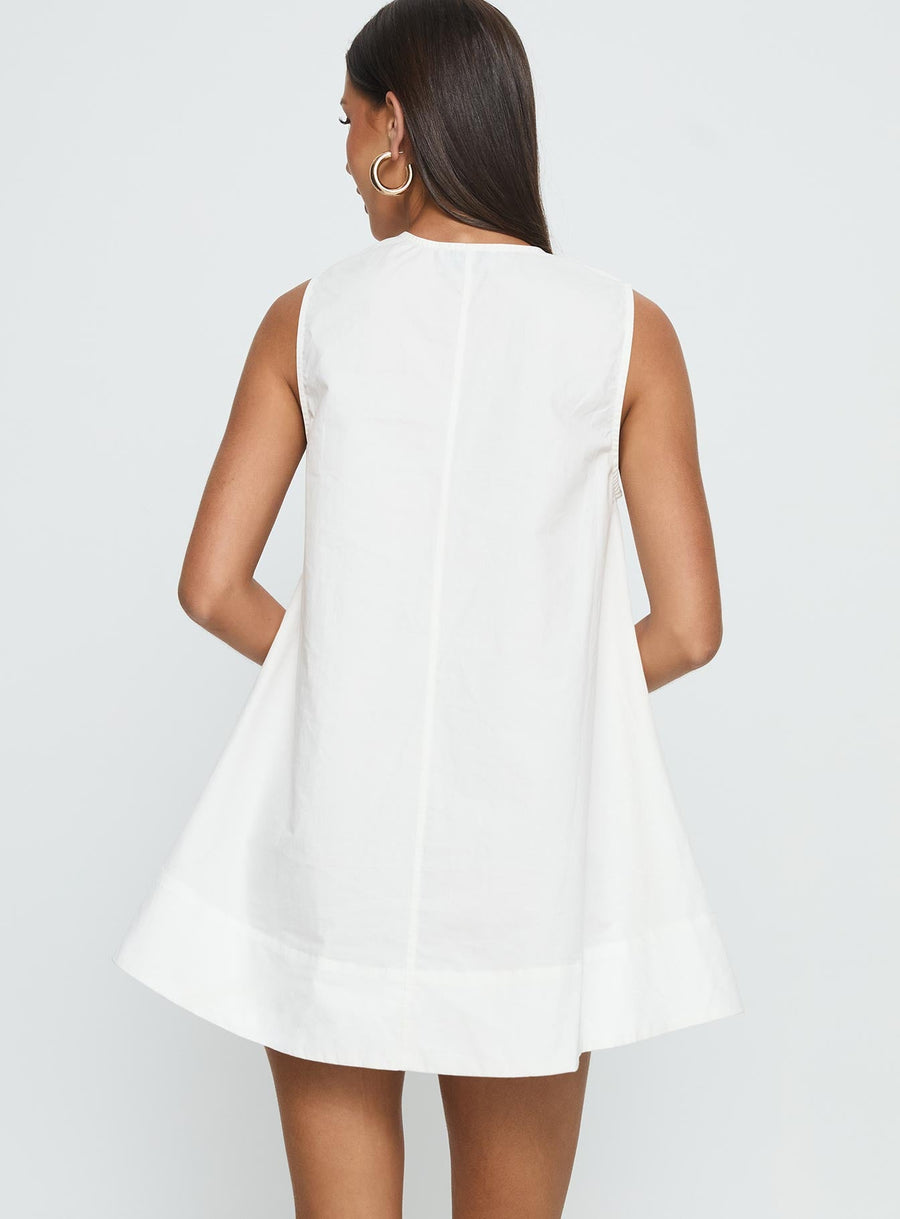 Eberta Ruched Baby Doll Mini Dress White · photo 5