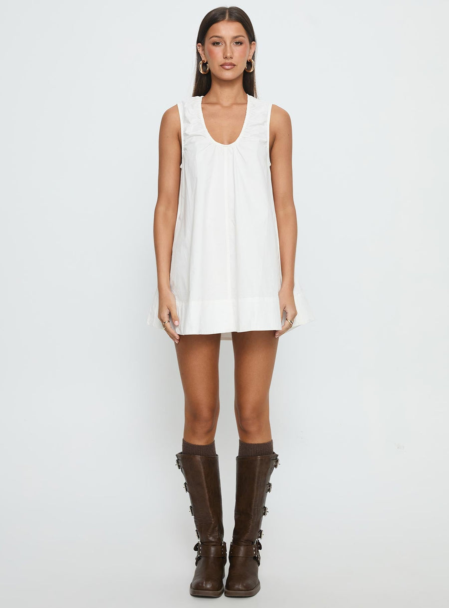 Eberta Ruched Baby Doll Mini Dress White · photo 7